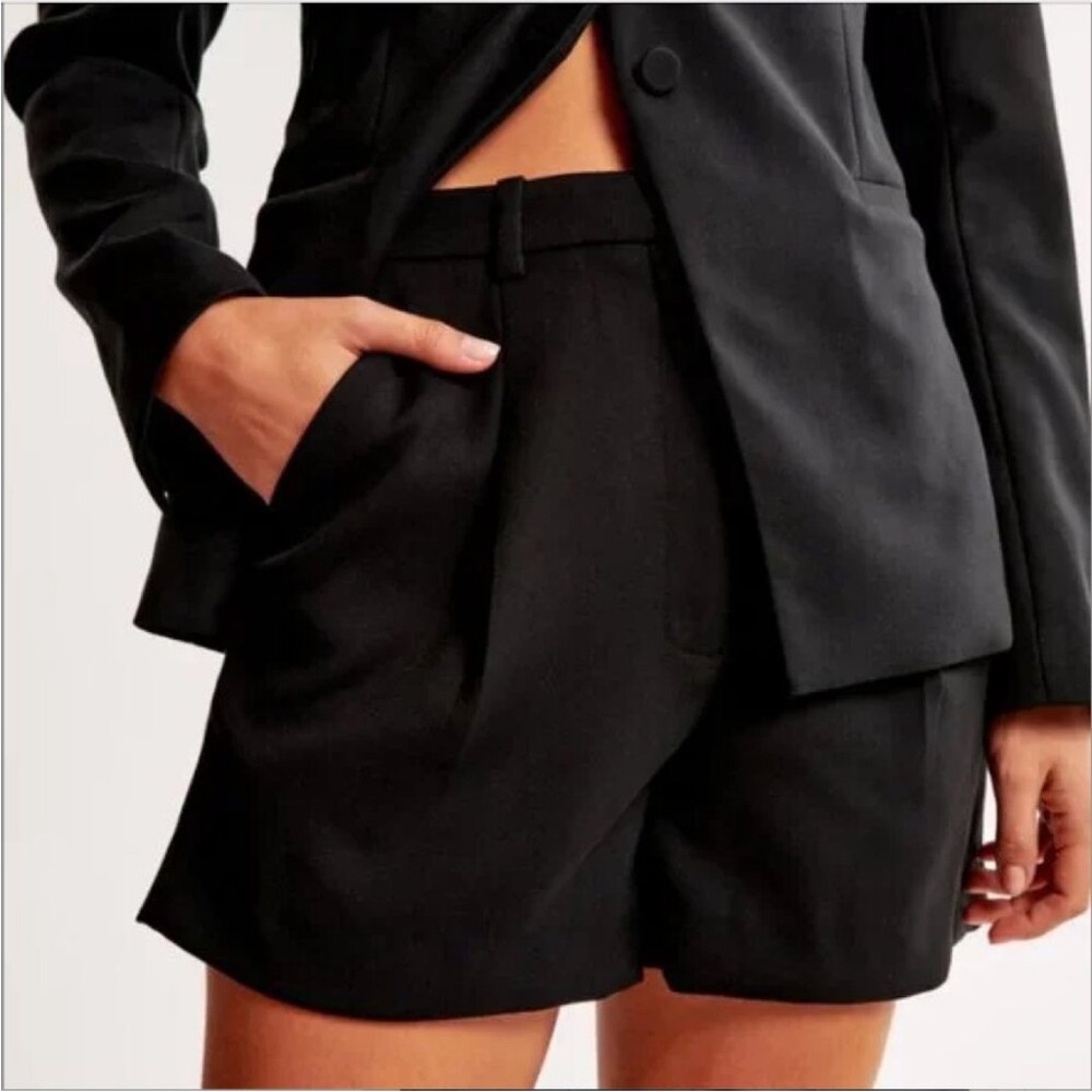 Abercrombie & Fitch Sloane Tailored High-Waist Black Linen Shorts